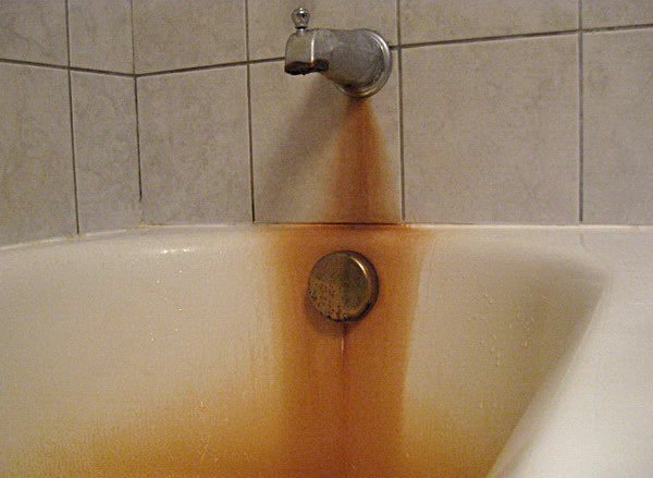 Как отмыть ванну от налета и желтизны